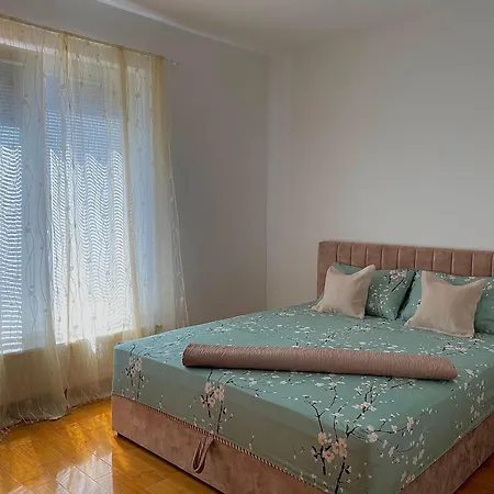 Danora Apartment *